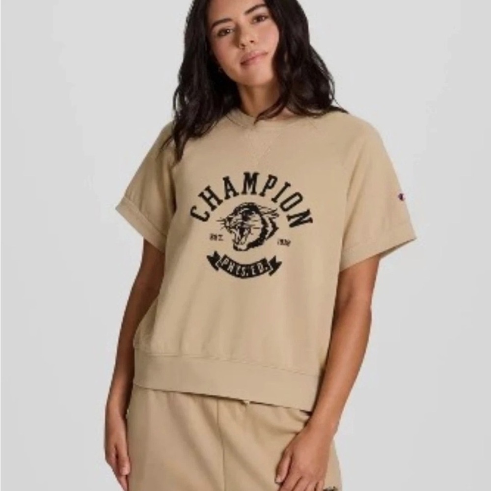 Champion Phys Ed Short Sleeve
Sweatshirt Womens extra Small Beige Tiger
Retro
